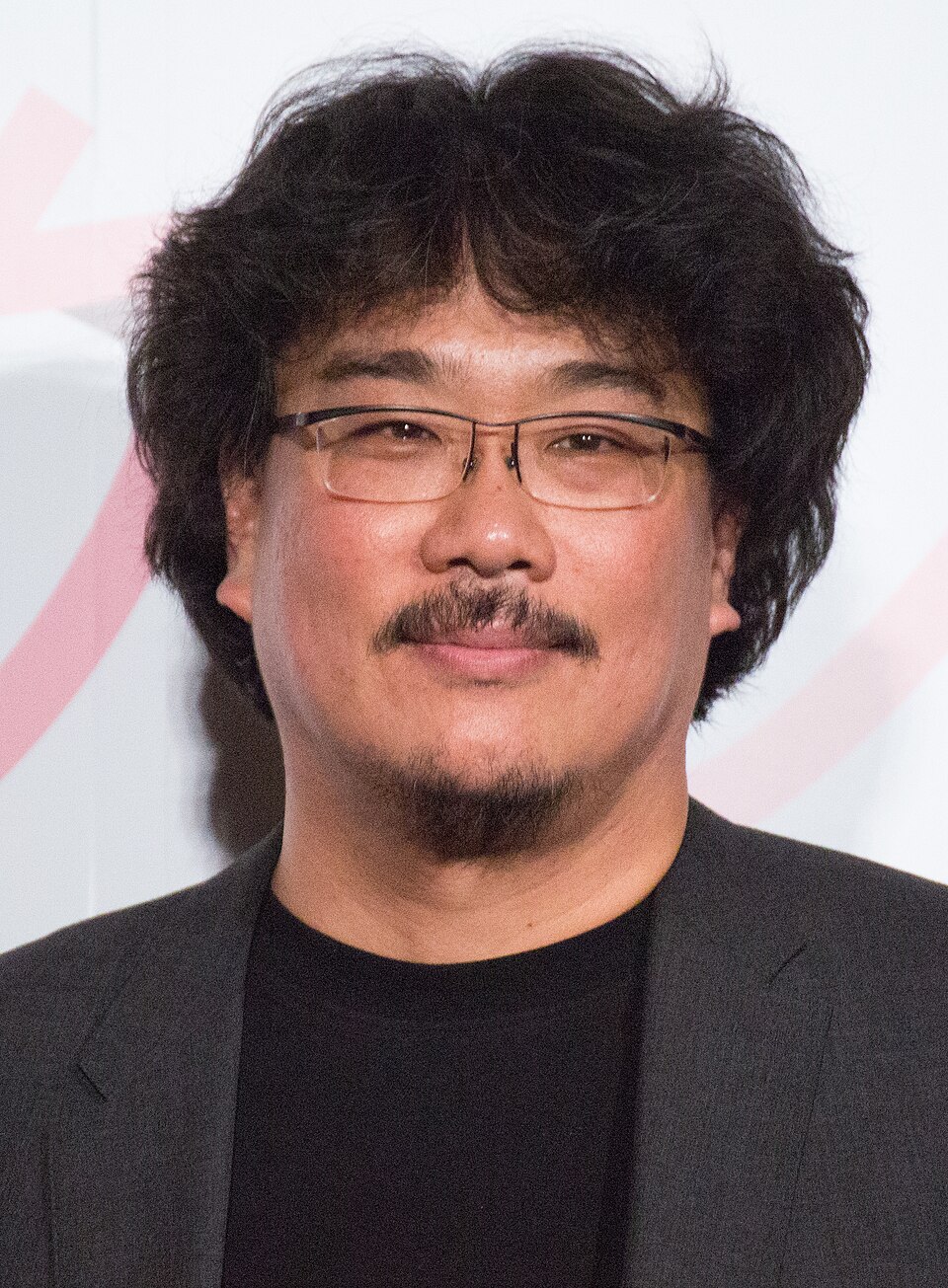 봉준호의 초상 사진